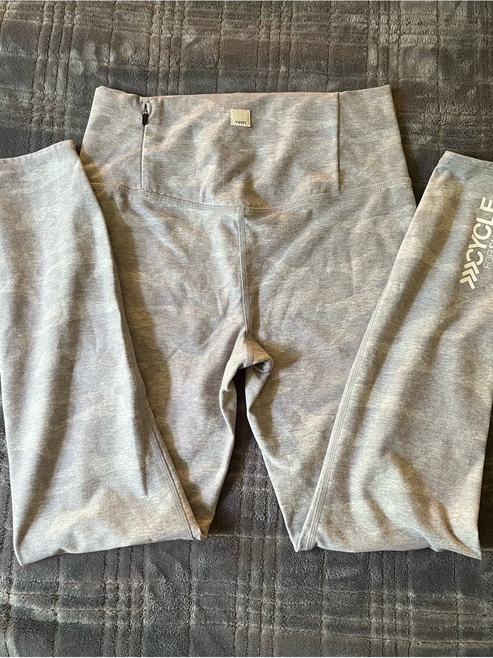 Vuori Gray Camo High-Rise Performance Leggings